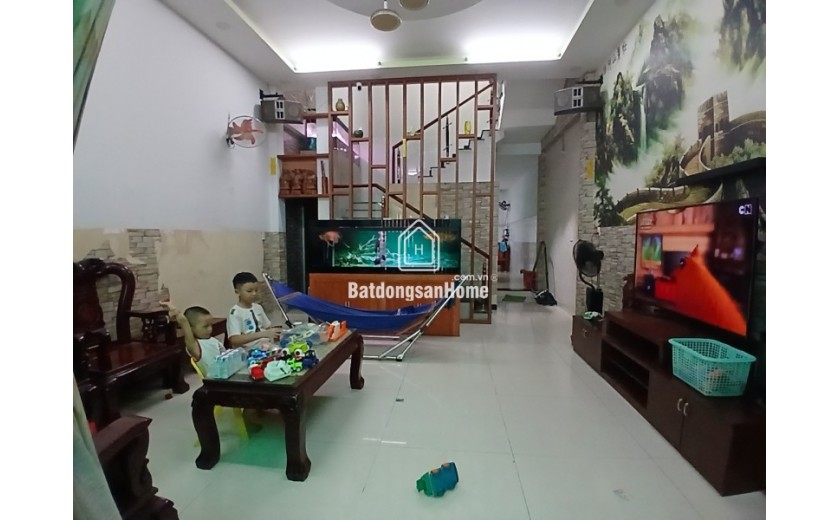 Bán nhà 3 tầng, 3PN Trần Thị Điệu, Phước Long, TP HCM. DT 95m2, SH, giá 7.35 tỷ. LH 0933125879